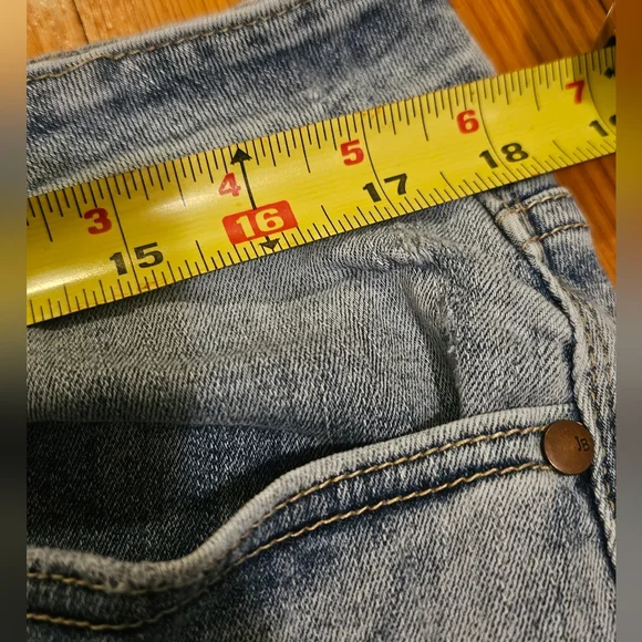 Judy Blue Jeans Boyfriend Fit Distressed Blue Jeans Women's Size 18W - Picture 10 of 13